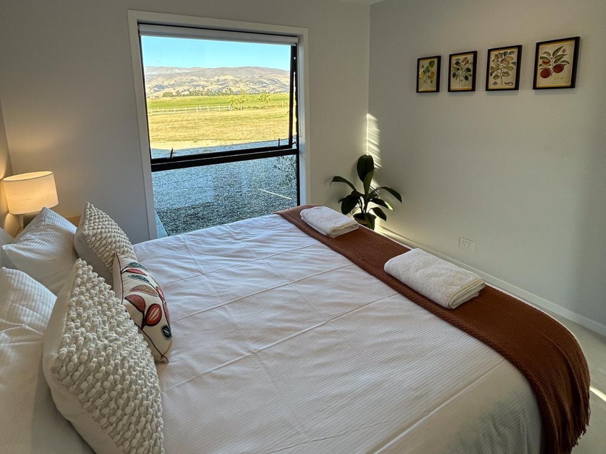 Tarras Countryside Retreat - Near Tourist Routeアパートメント エクステリア 写真